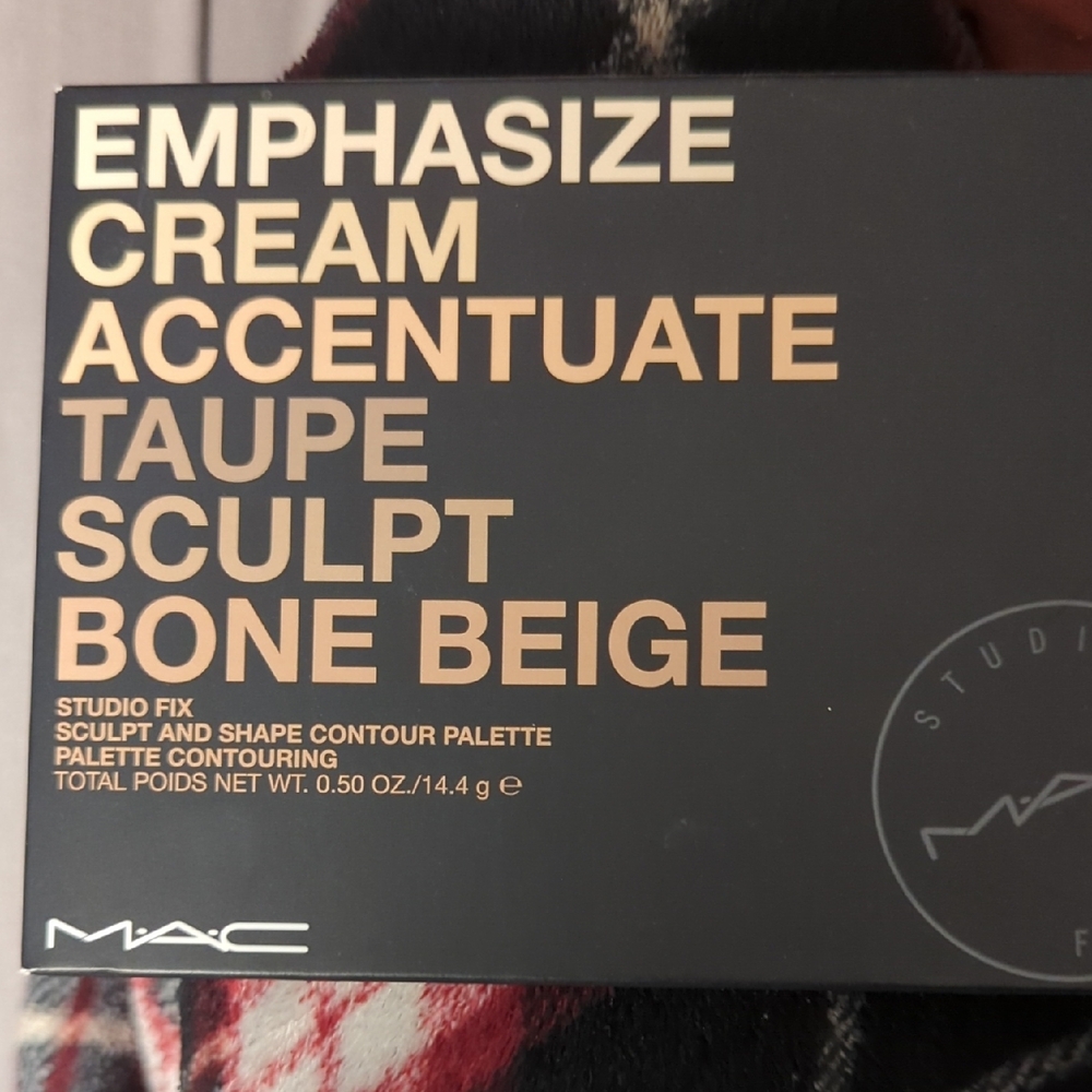 NIB MAC Studio Fix Contour Palette New Reasonable Offers accepted